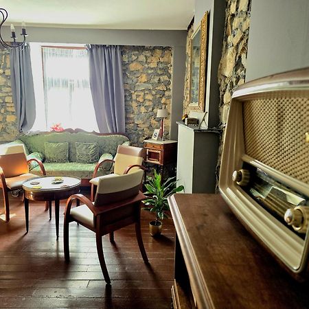 Feel At Home In Warre, Дюрби Екстериор снимка