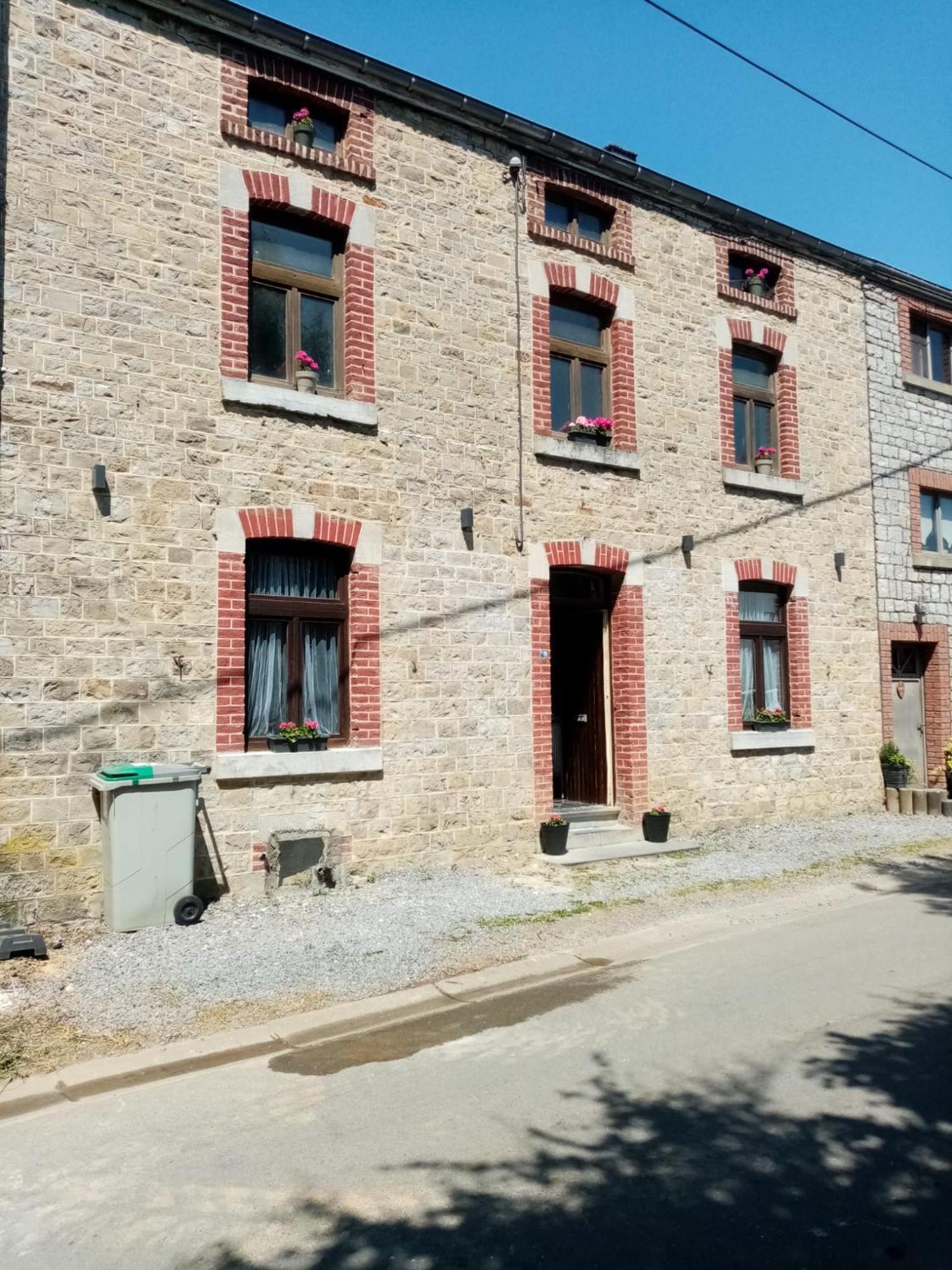Feel At Home In Warre, Дюрби Екстериор снимка