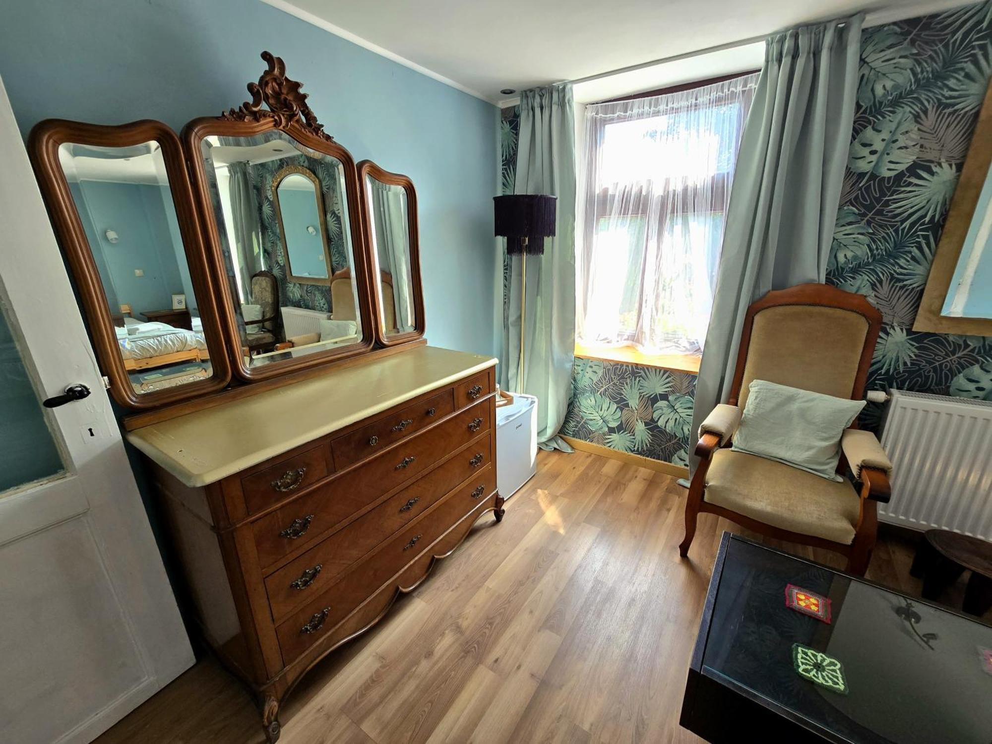 Feel At Home In Warre, Дюрби Екстериор снимка